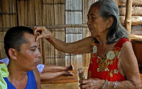 Hilot Healing Art of the Philippines .
